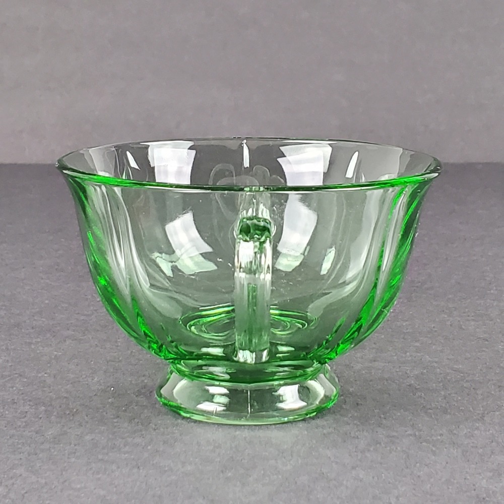 Vintage Green Uranium Glass Teacup Paneled Depression Glass Footed Glows UV - Picture 3 of 10
